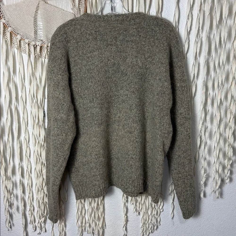 J. Crew Men's 100% Shetland Wool Crewneck Sweater in Oatmeal Size Large